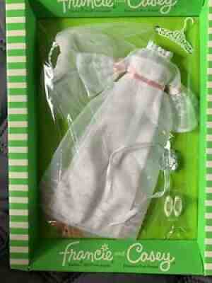 VINTAGE MATTEL BARBIE - FRANCIE & CASEY #1244 WEDDING WHIRL, 1969. NIB!