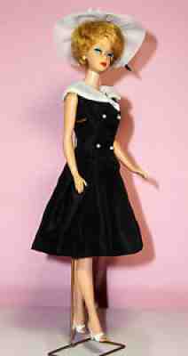 Vintage 1962 Bubble Cut Barbie,blonde hair original outfit #934 white mules Exc