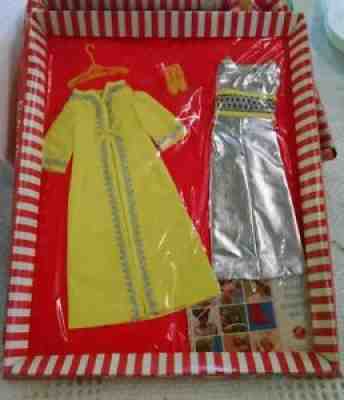 Vintage Barbie #1492 SILVER POLISH Complete Outfit (1969-70) Mint in Box e66