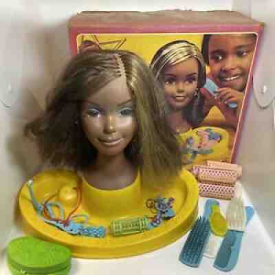 Christie Fashion Face 1976 Mattel African American - BARBIE BEAUTY STYLING HEAD