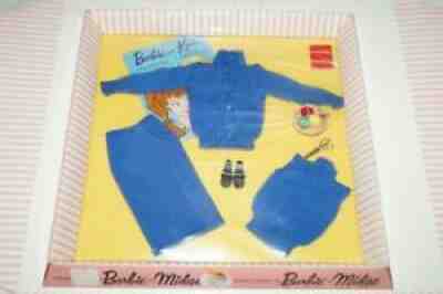 Vintage Barbie ** KNITTING PRETTY ** outfit #957 (Blue Version) NRFB - with sti