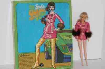 Vintage Mod Golden Groove Barbie #1593 in Original Box TLC