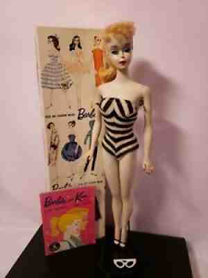 VINTAGE 1960 #3 PONYTAIL BARBIE BLUE EYELINER RARE TM BOX PEDESTAL STAND