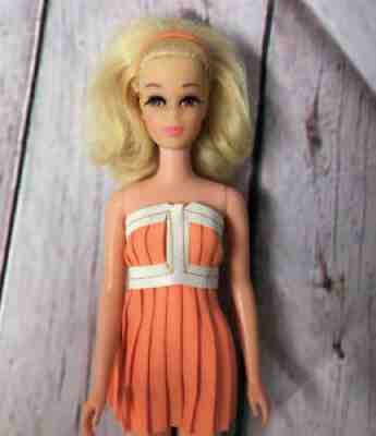 Vintage Blonde No Bangs Francie Barbie Doll Original Swimsuit N0 RETOUCHES
