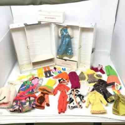 Vintage World of Barbie Doll Trunk 1968 Dolls Brunette Blonde 1966 Clothes Lot