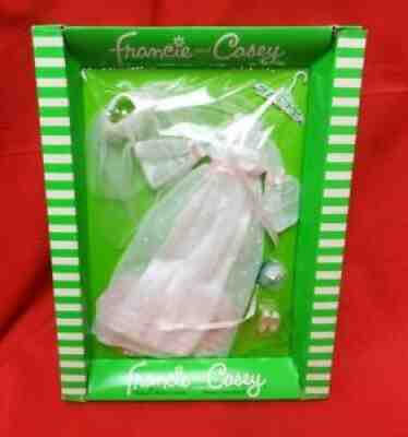 VINTAGE MATTEL BARBIE: FRANCIE & CASEY WEDDING WHIRL #1244 MOC NRFB