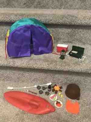 VINTAGE 1993 Barbie Campfire Camping Set Coleman Tent Fire Acc Food Soda LOT
