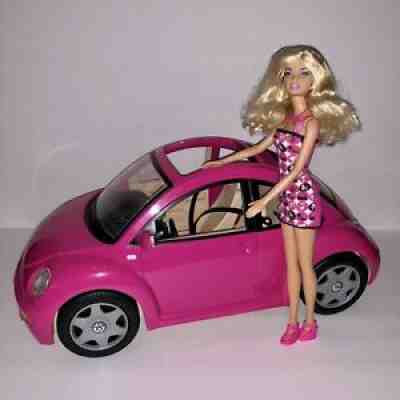 Barbie Volkswagen New Beetle Pink Car with Blonde Doll 2009 Kohlâ??s Exclusive
