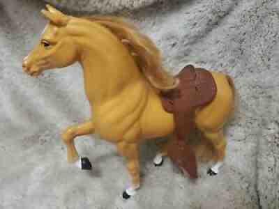 Vintage 1980 Western Barbie's Palomino Horse Dallas with saddle Beige blond
