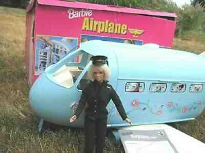 VINTAGE MATTEL BARBIE BLUE AIRPLANE PLANE JUMBO JET BOX + PILOT