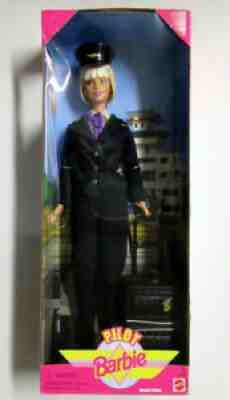 Barbie Pilot 1999 Mattel Doll Figure Airplane Suitcase Short Hair Uniform