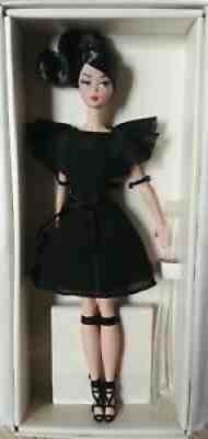 Barbie silkstone classic black dress MFDS Madrid convention 2016 NRFB!!!!