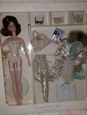 SILKSTONE BARBIE GIFTSET FASHION MODEL COLLECTION *CONTINENTAL HOLIDAY* NRFB