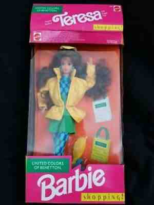 Barbie united colors of benetton teresa shopping 1990. Attached to insert.