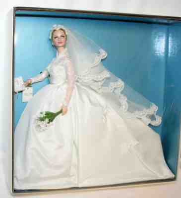 Silkstone Grace Kelly The Bride Barbie Doll #T7942 NRFB Mattel 2011 Gold label