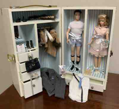 Barbie Fashion Model COLLECTION Trunk Ken & Barbie Doll (waitress) & Accessories