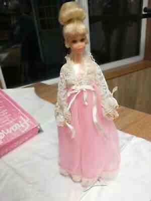 Vintage 1194 Francie Rise n Shine Gift set 1971 SearsFrancie Growing hair dollÂ 