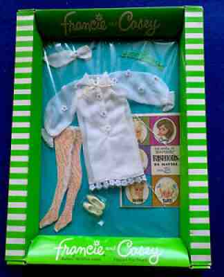 VINTAGE MATTEL BARBIE : FRANCIE & CASEY #1280 COOL WHITE NRFB MOC