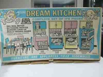 1960s DELUXE READING DREAM KITCHEN FOR BARBIE - NEAR COMPLETE!! - RARE!!