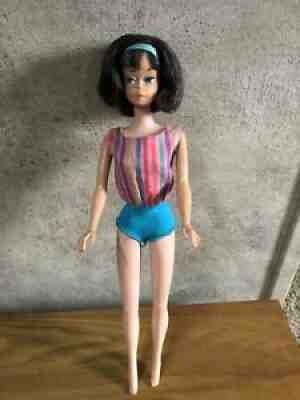 Barbie: VINTAGE BARBIE Brunette SIDEPART Side Part AMERICAN GIRL Doll