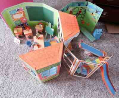 RARE Vintage Mattel Barbie Skipper School HOUSE MINT