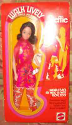 RARE VINTAGE 1971 Walk Lively STEFFIE Barbie HTF MIB!!