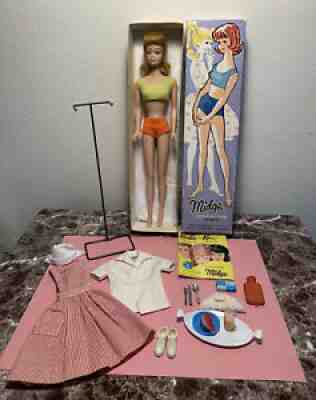 Vintage Midge Barbie 1962 In â??Candy Striperâ? #889 With Box,Stand, Booklet NICE