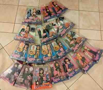 Bratz dolls Lot Bundle Mga No Barbie 2002