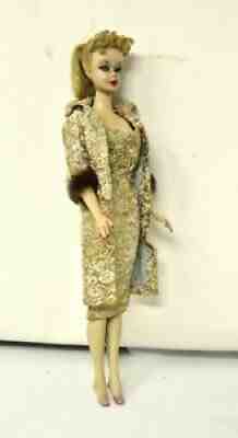 Vintage Mattel Barbie Doll #1 blonde pony tail Lovely