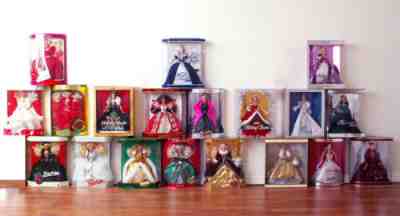 Holiday Barbie Doll 1988 1989 1991 1992 1993 1994 - 2007 LOT 19 Happy Holidays