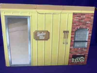 VINTAGE BARBIES FIRST DREAM HOUSE, RARE, MATTEL #4092. 1963. WITH FURNITURE(P103