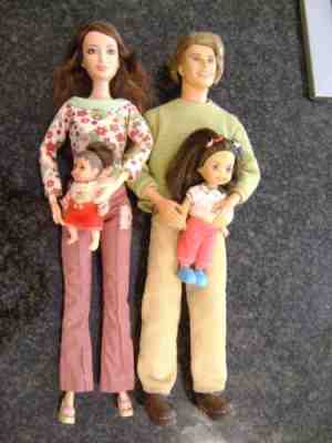 Barbie Happy Family The New Neighbors Neighborhood Torn Shirt on DAD DOLL