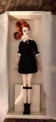 2016 Paris Convention CLASSIC BLACK DRESS SILKSTONE BARBIE NRFB Platinum Label