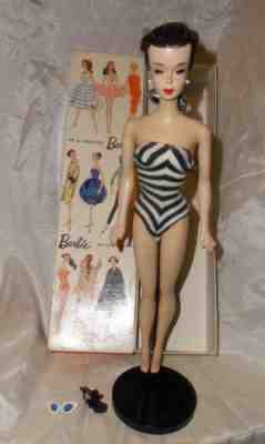 * 1 DAY AUCTION! * VINTAGE BRUNETTE PONYTAIL BARBIE # 3 TM W. R BOX - R STAND *