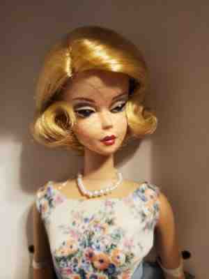 MAD MEN BETTY DRAPER SILKSTONE BARBIE DOLL 2010 GOLD LABEL BFMC T2153 NRFB