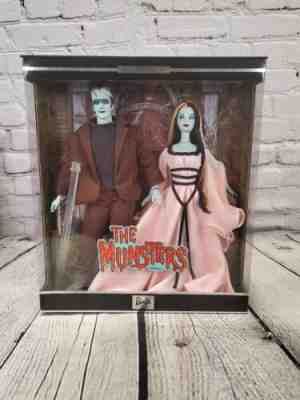 RARE! The Munsters Barbie Gift Set Herman & Lily 2001 NRFB