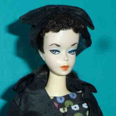 RARE VINTAGE 1959 BRUNETTE #2 PONYTAIL BARBIE DOLL, TM EASTER PARADE & TM STAND