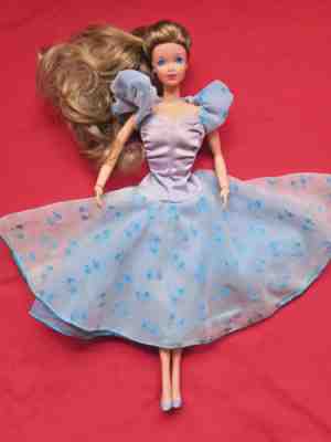 Barbie Estrela 1989 Lia LaÃ§o de Perfume Brazil Friend Blue Dress
