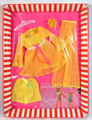 NOS VINTAGE 1969 BARBIE MOD ERA "LEMON KICK" FASHION OUTFIT FOR STACEY, PJ #1465
