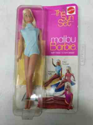 The Sun Set 1970 NRFB Vintage Malibu Barbie Doll #1067 unpunched
