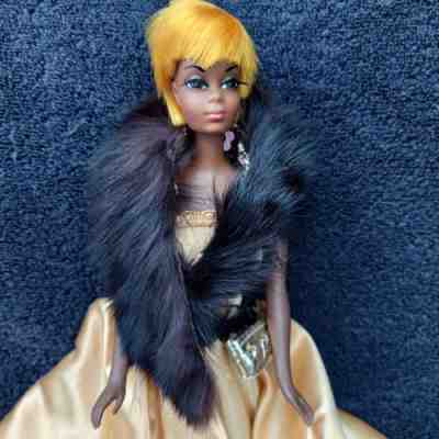 JULIA Talking Barbie Doll-Vintage 1967-TALKS LOUD & CLEAR