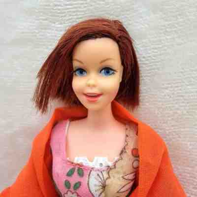 Titian Twist n Turn Casey #1180 HTF Peach Treats #3285 Francie Outfit Mod Barbie