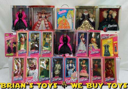 Barbie/Doll Lot of 21: Happy Holidays, England, Italy, Irish, German, & More NR