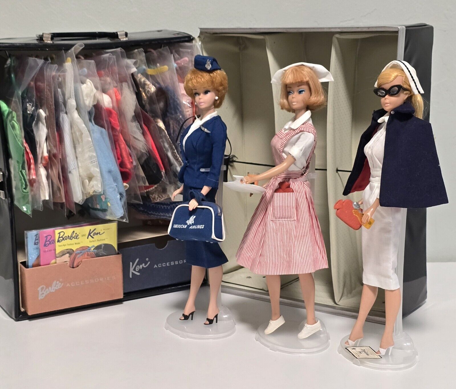 Vtg 60s Barbie LOT American Girl Swirl & Bubblecut w/Clothes Accessories & Case