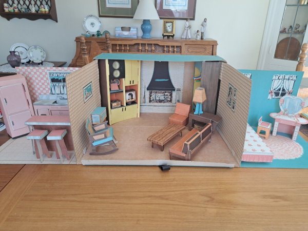 1963 Ideal Folding Cardboard Barbie/Tammy Dollhouse - AMAZING CONDITION!