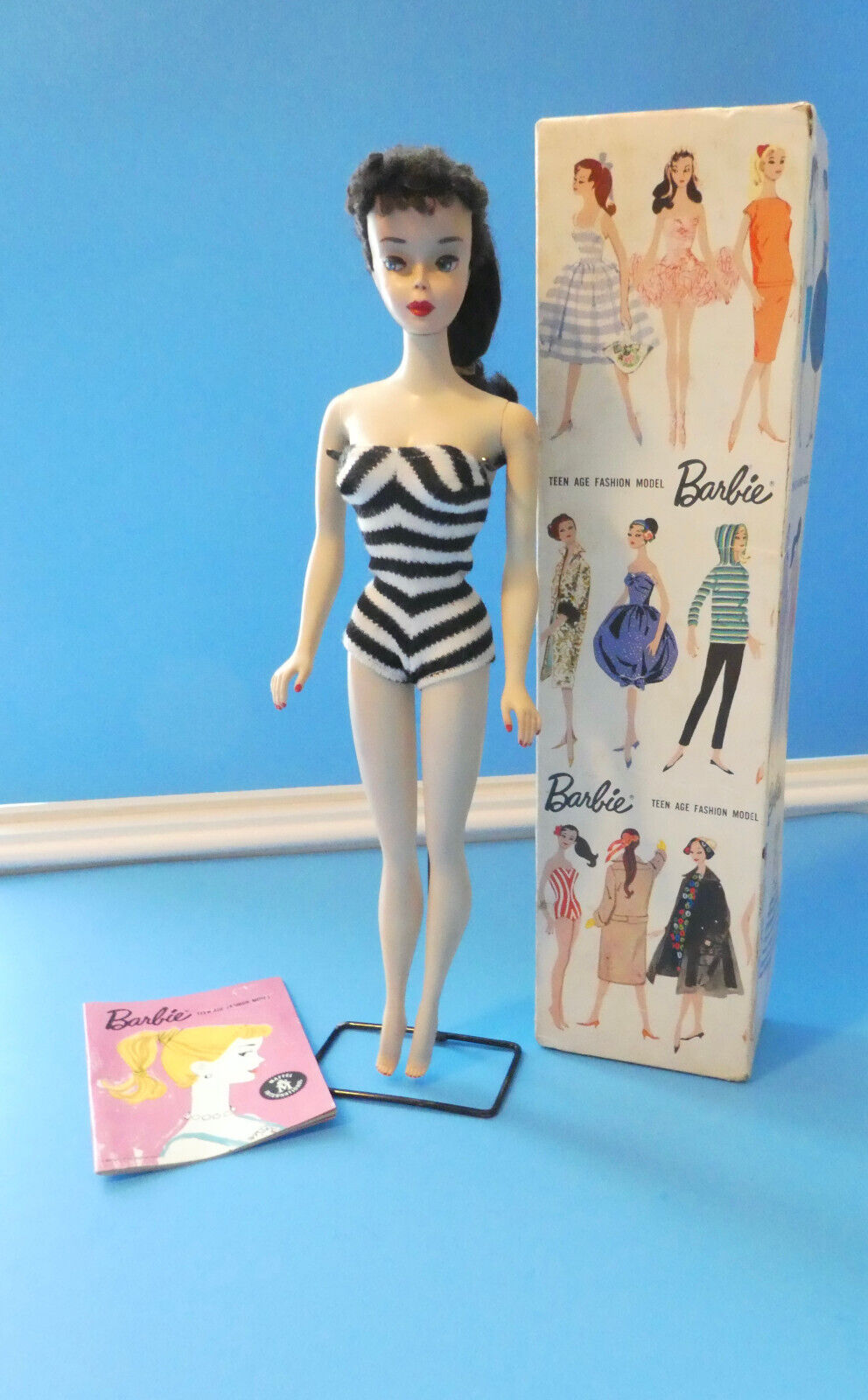 Vintage 1960 Barbie Brunette Ponytail #3 • Box, Stand, Catalog • No Green Ear