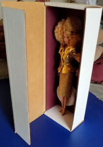 M 2010 Mattel OOAK Hot and Gold Barbie Basics  ONE OF A KIND Vtg Steffie face