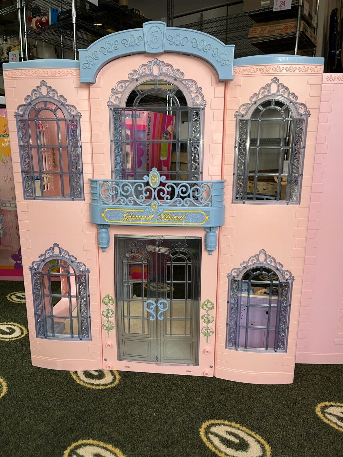 Vintage 2001 Mattel Barbie Grand Hotel w/ Elevator and Phones in Original Box