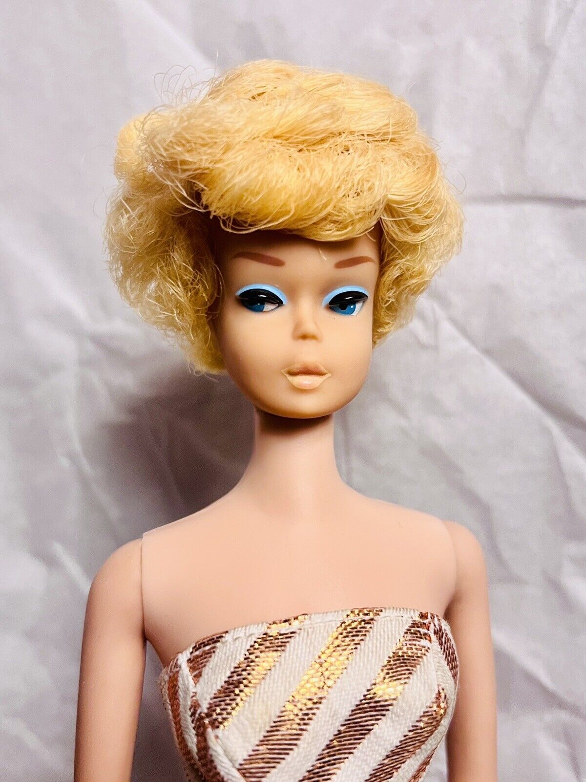 Vintage 1965 Blonde Side Part Bubble Cut Barbie Fashion Model 850 Mattel Japan