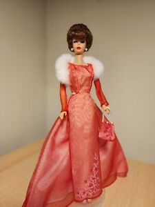 ??Beautiful & Rare Vintage Brownette Bubble Cut Barbie